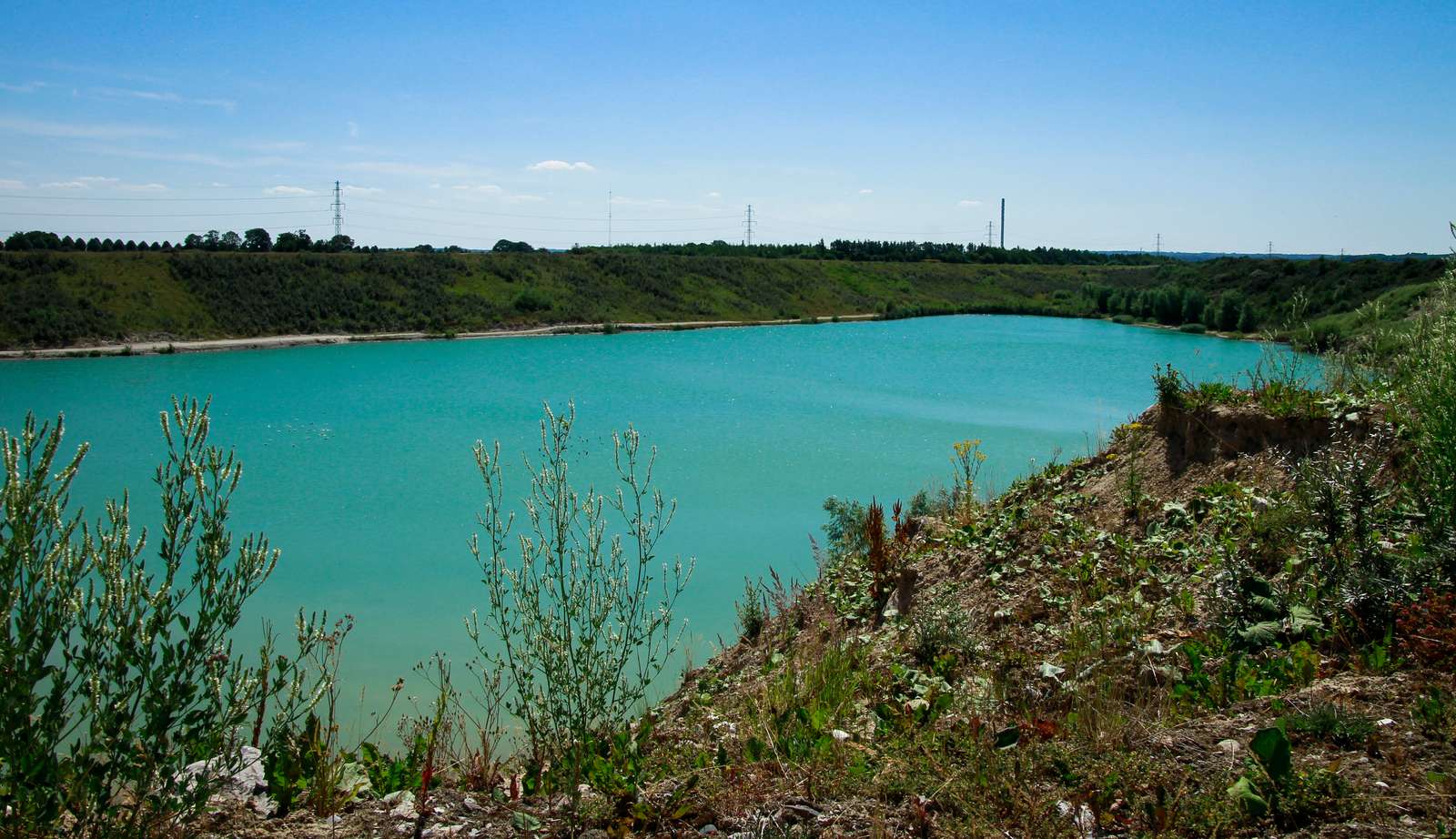 Lynghøjsøerne består af tre søer, der engang var en del af Svogerslev Grusgrav