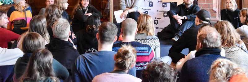 Borgere der deltager i Demokrati fitness i Byens hus